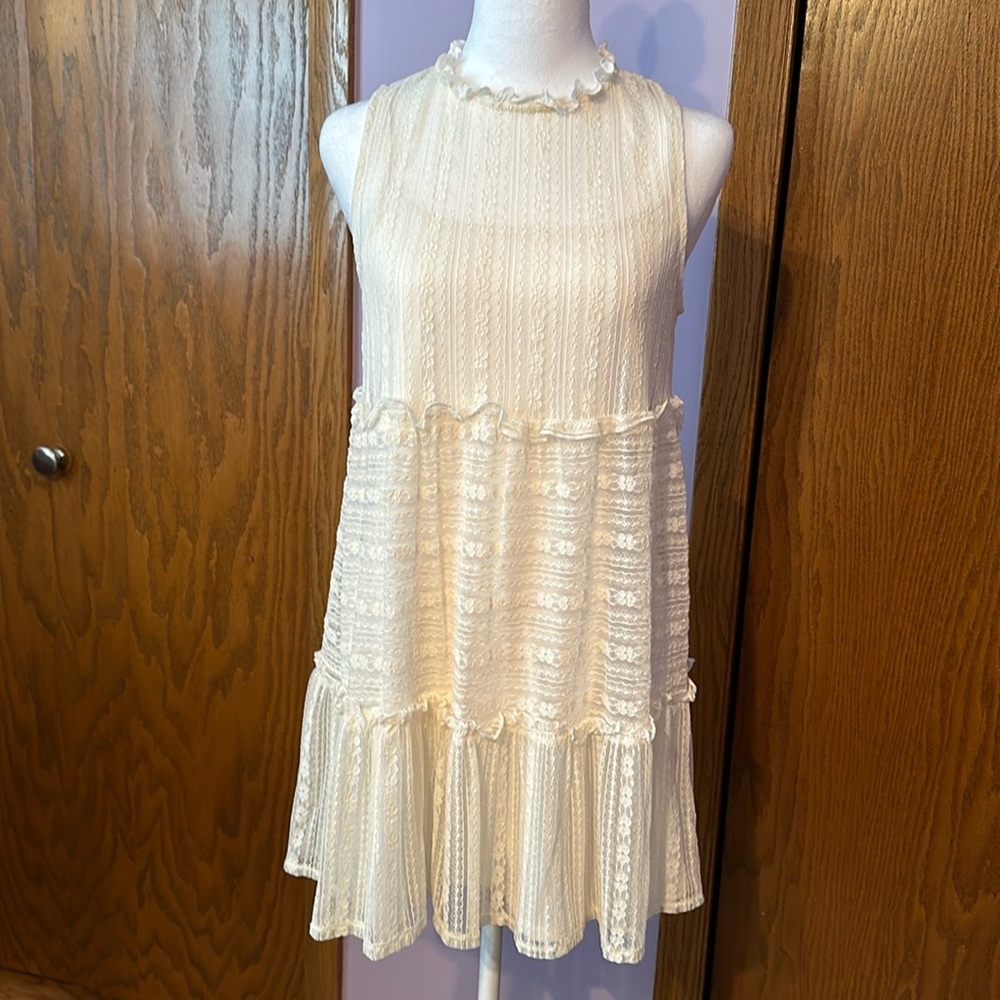 Coco + Jaimeson ivory dress size small.